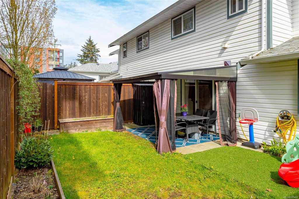 listing image 16043672430936970707