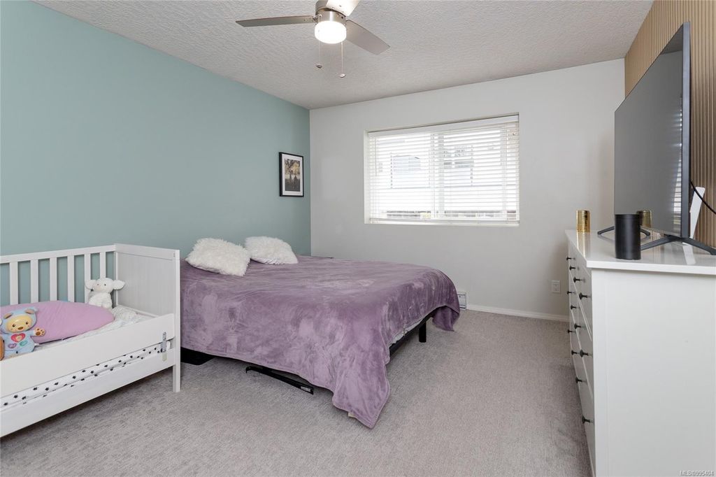 listing image 16047001060699760154