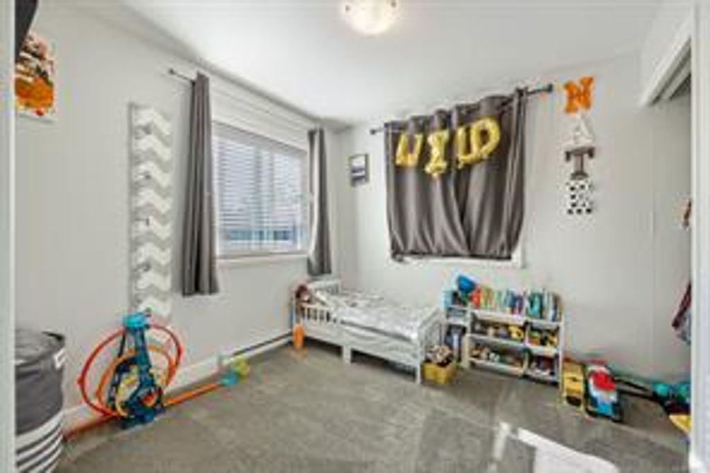 listing image 16042310992580931651