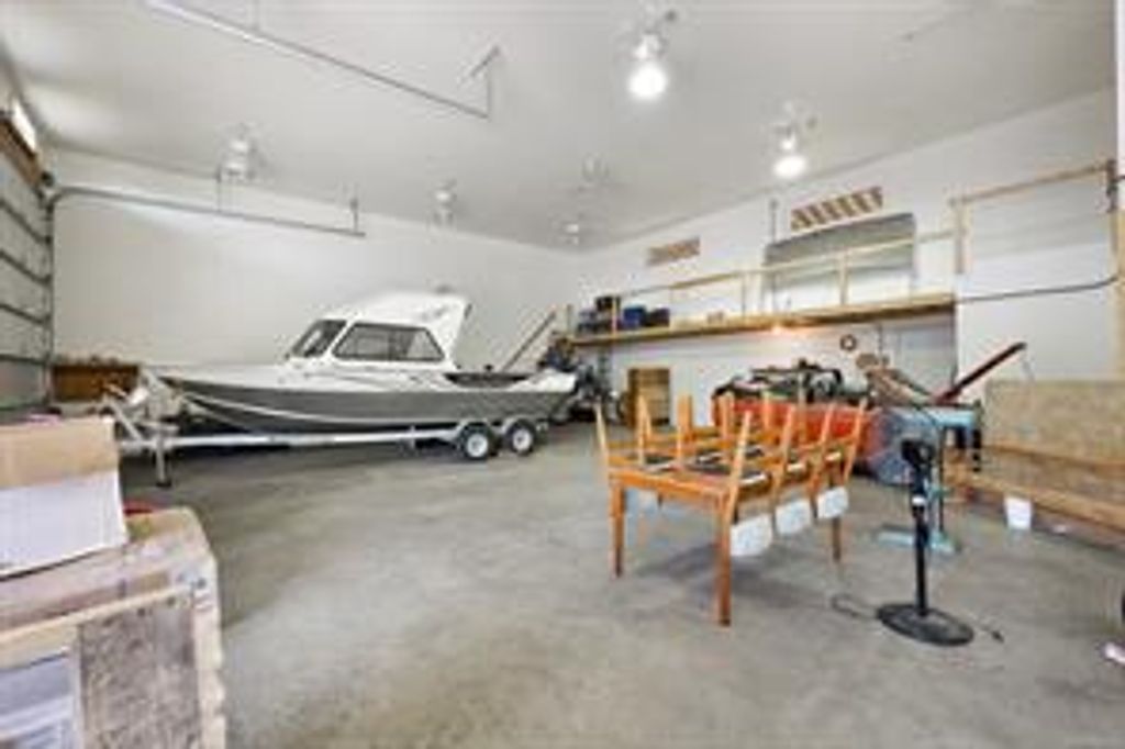 listing image 16045986742328510113