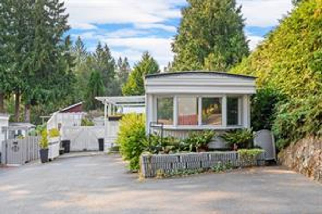listing image 16041392315352017687