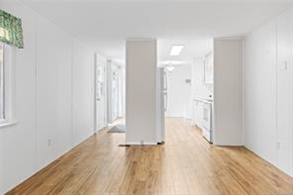 listing image 16045202652365291700