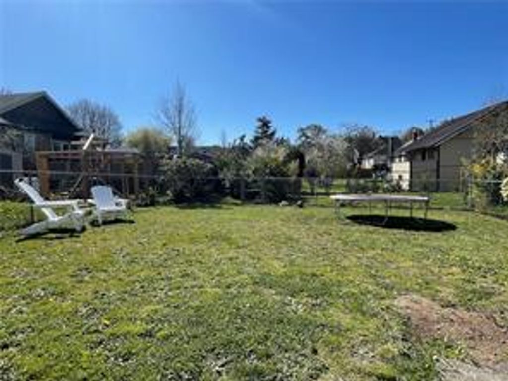 listing image 16043340987667090756