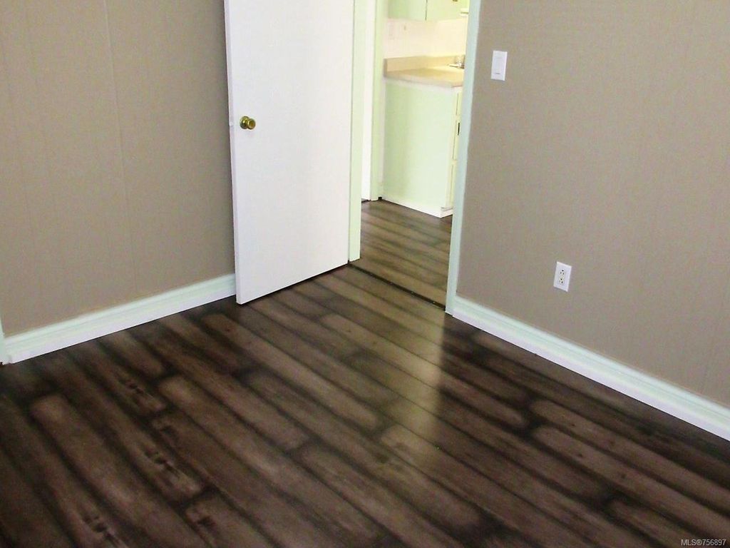 listing image 16045590591336593108