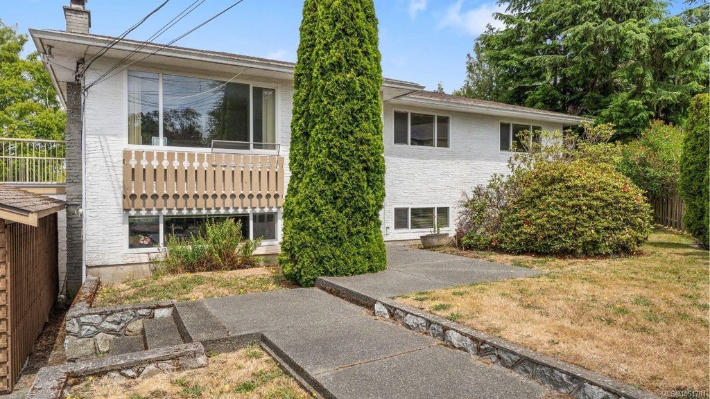 3931 BRAEFOOT PL, SAANICH, BC V8P 2S2 - Image 1953038239.jpeg?d=l