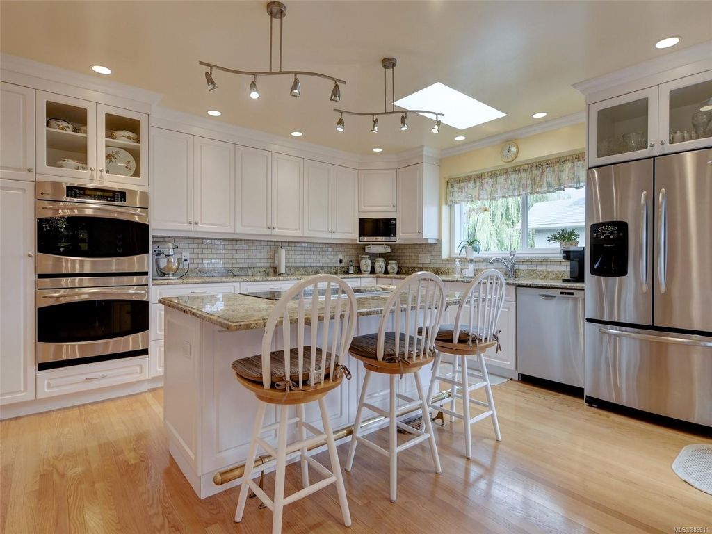 listing image 16043657300139997129