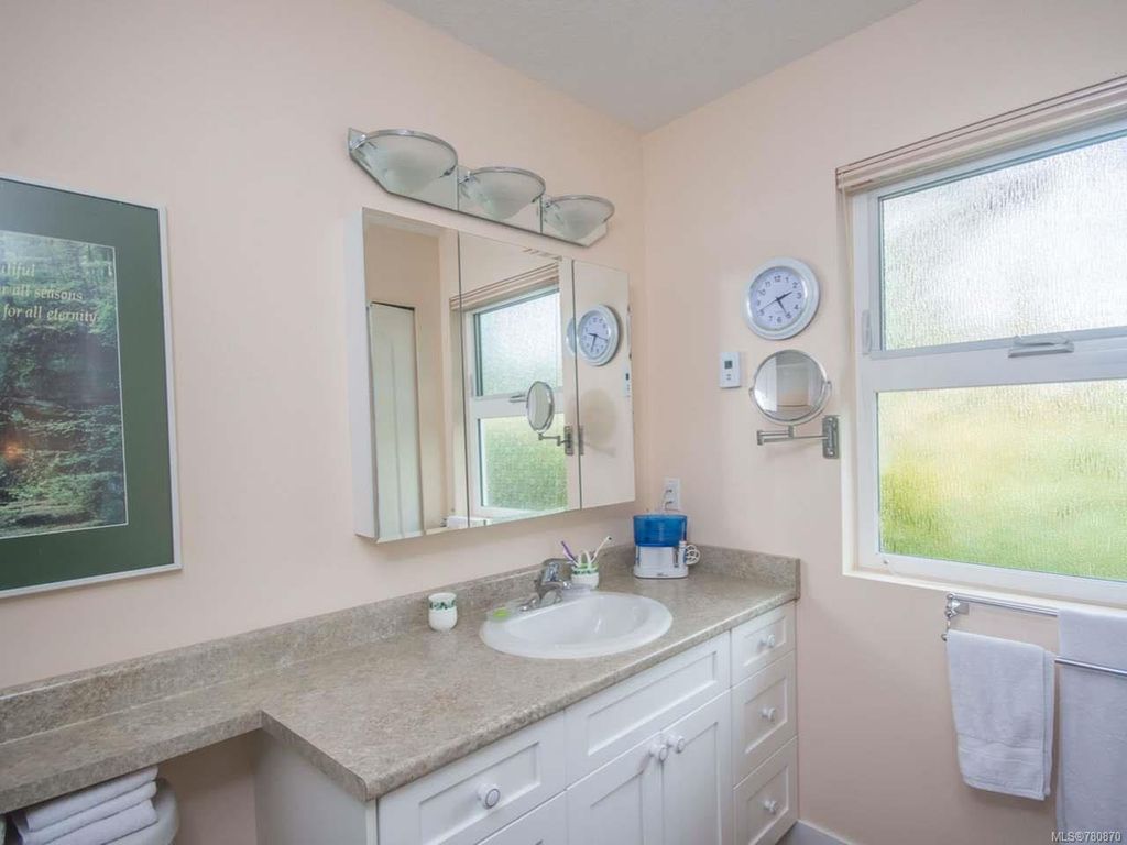 listing image 16046662163200509314