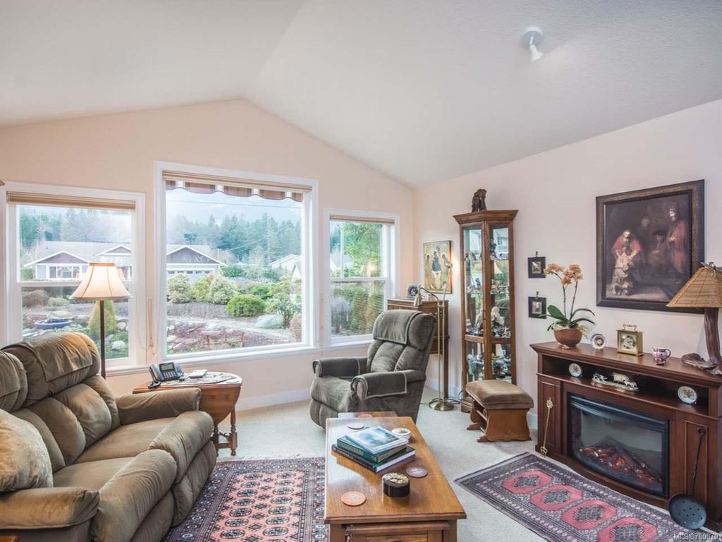 listing image 16044536827536623818