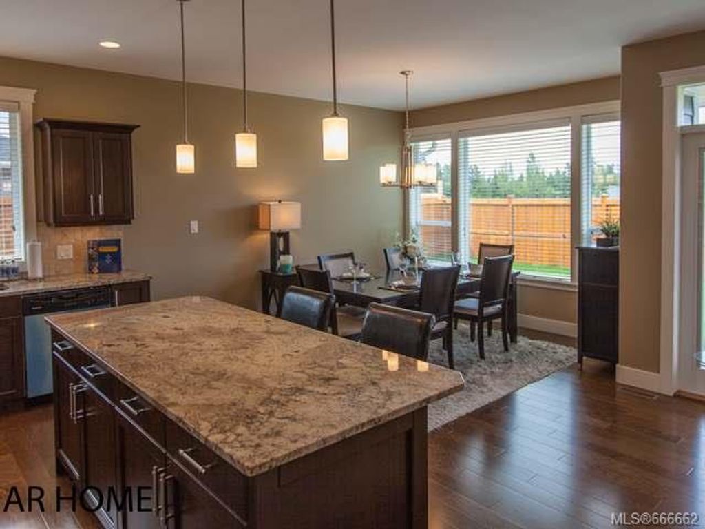 listing image 16041721123429893863