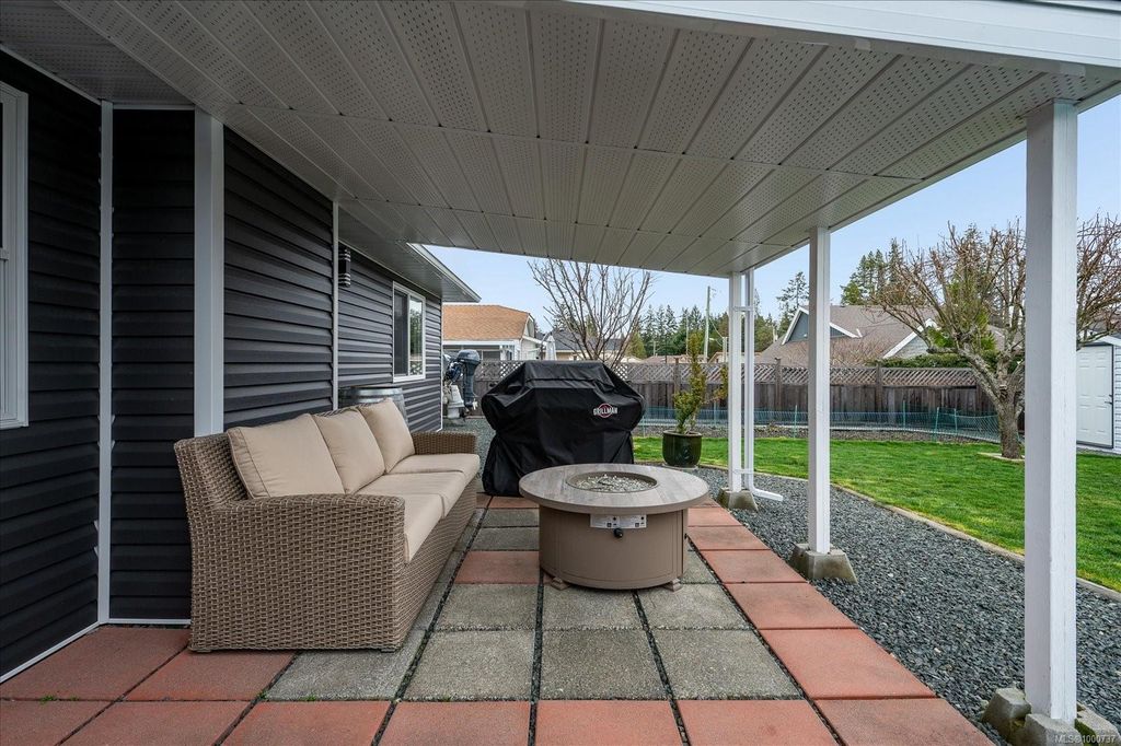 listing image 16043683440601127996