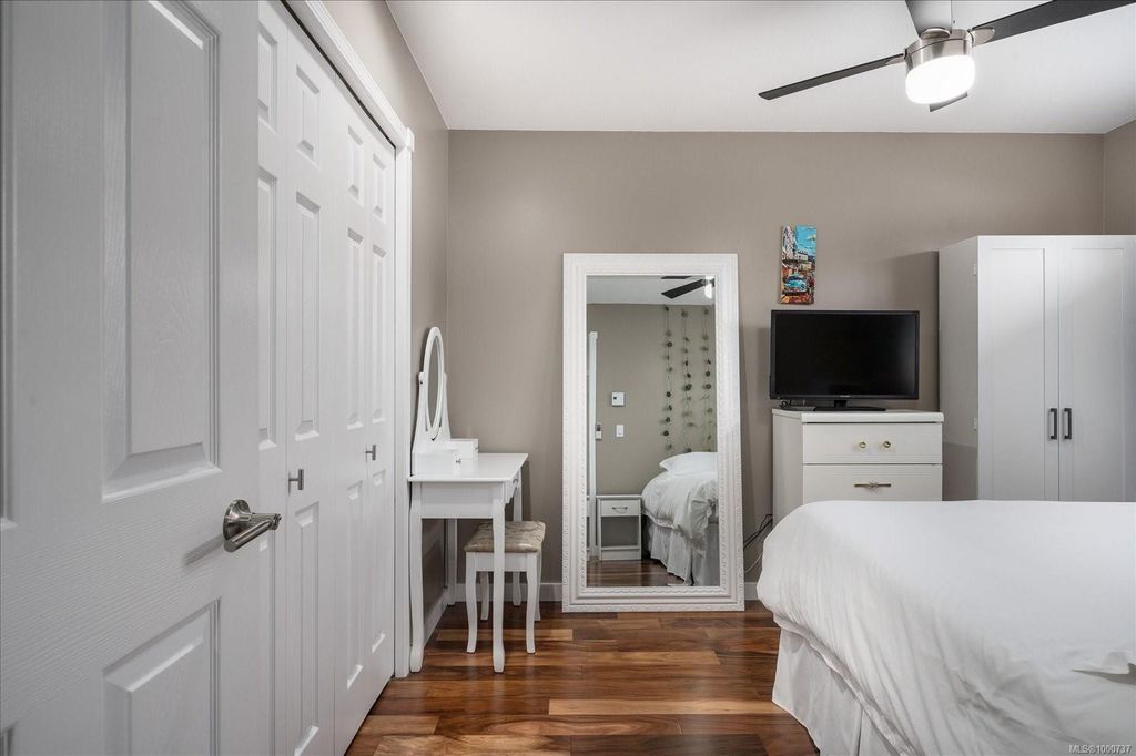 listing image 16049575104022335186