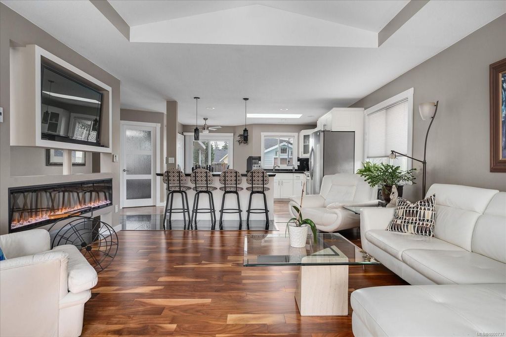 listing image 16043682265606095739