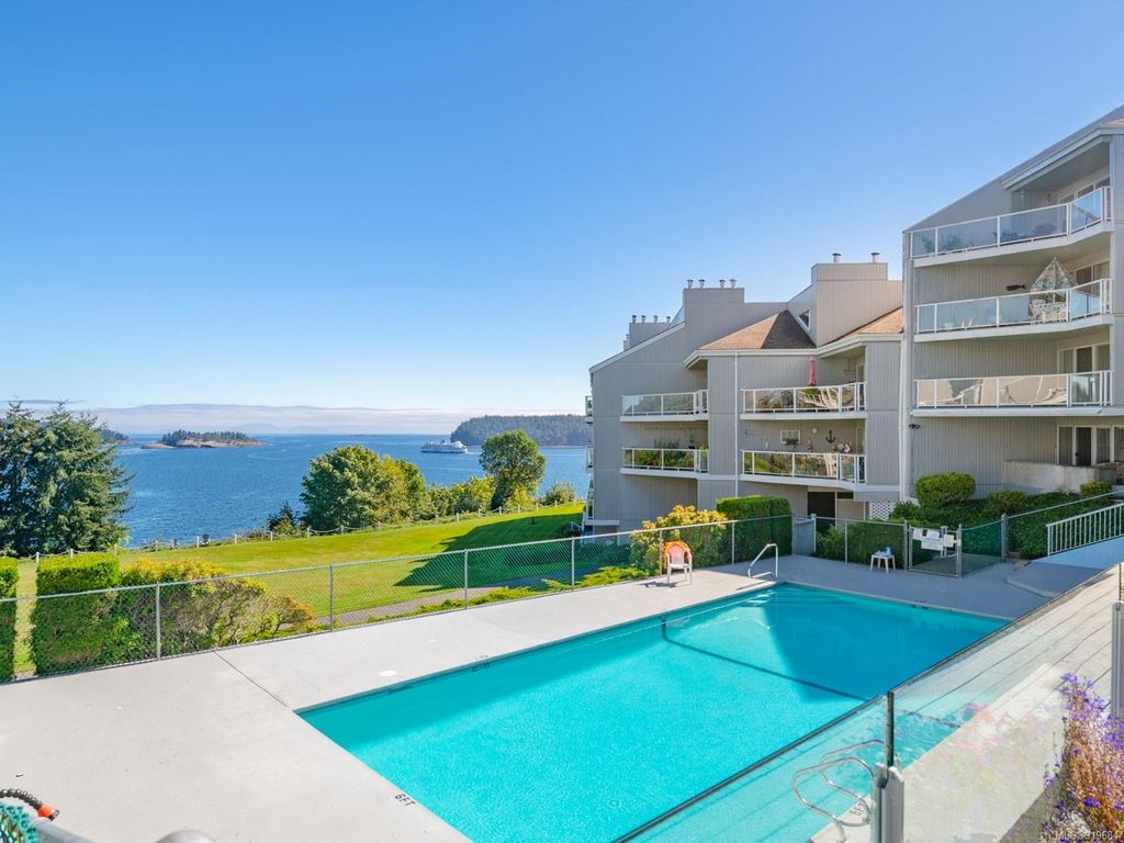 listing image 16041196766953433128