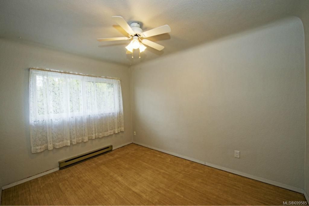 listing image 16044654968143203439