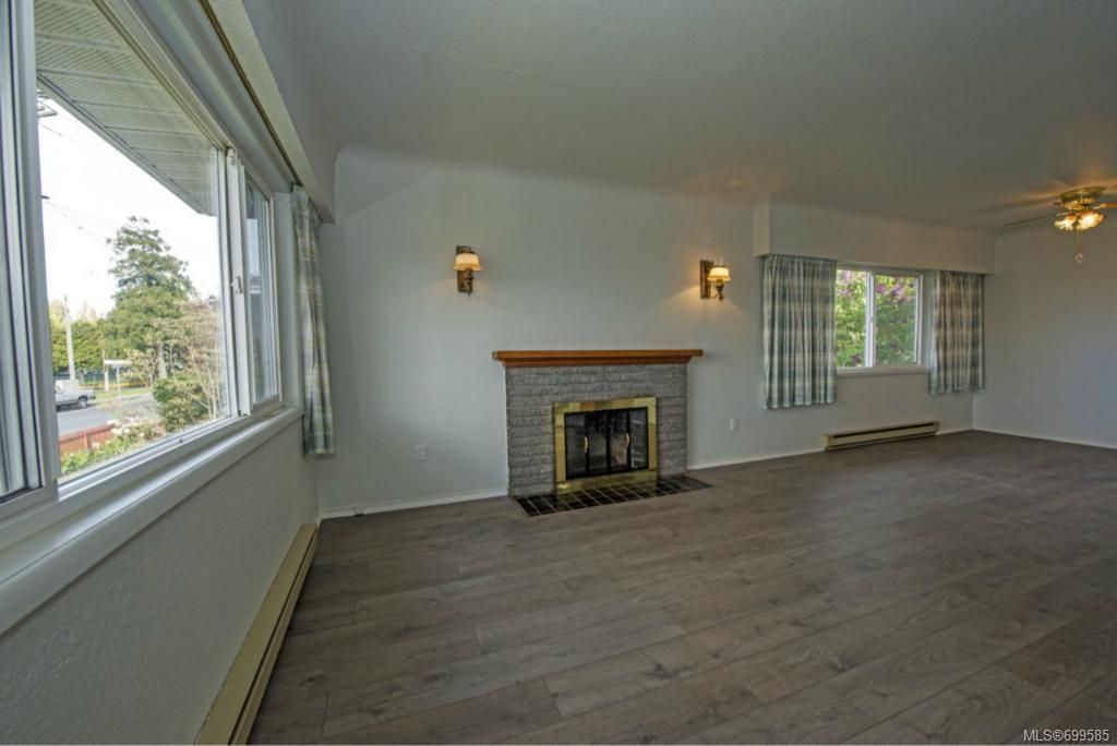 listing image 16046921076122089828