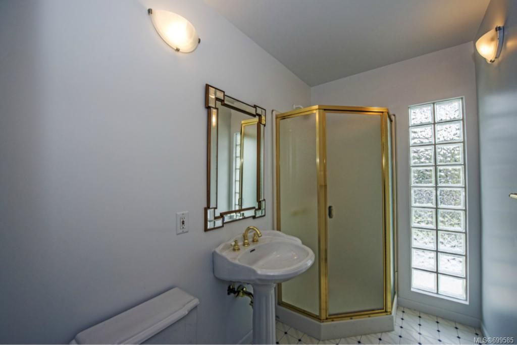 listing image 16049475716892098480
