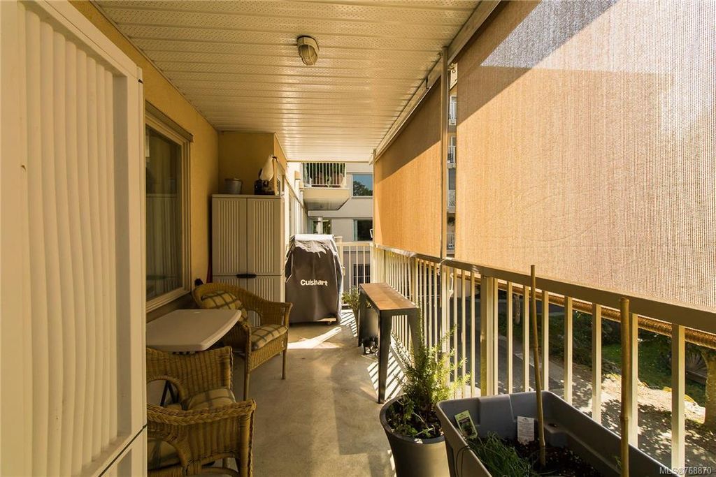 listing image 16040629115887530482