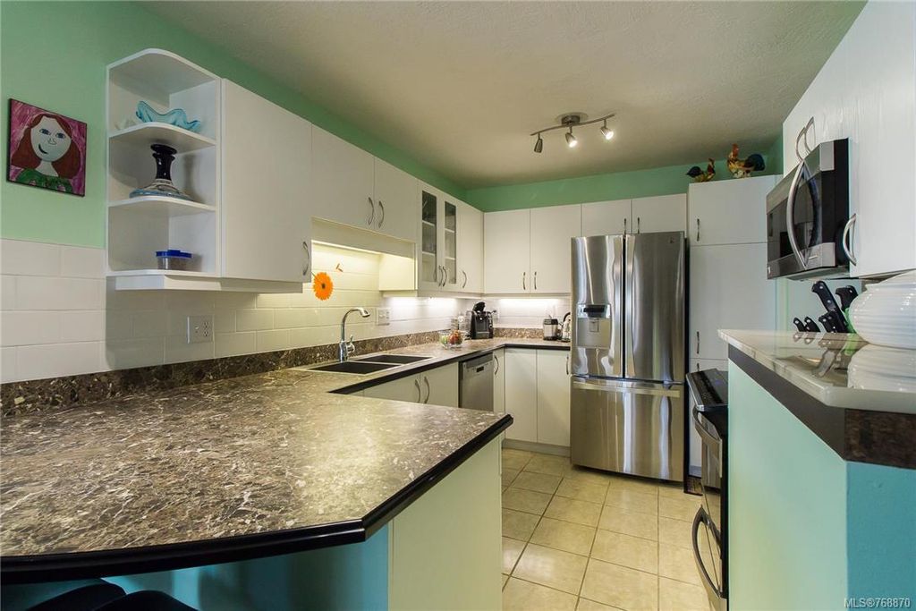 listing image 16043593395479946255