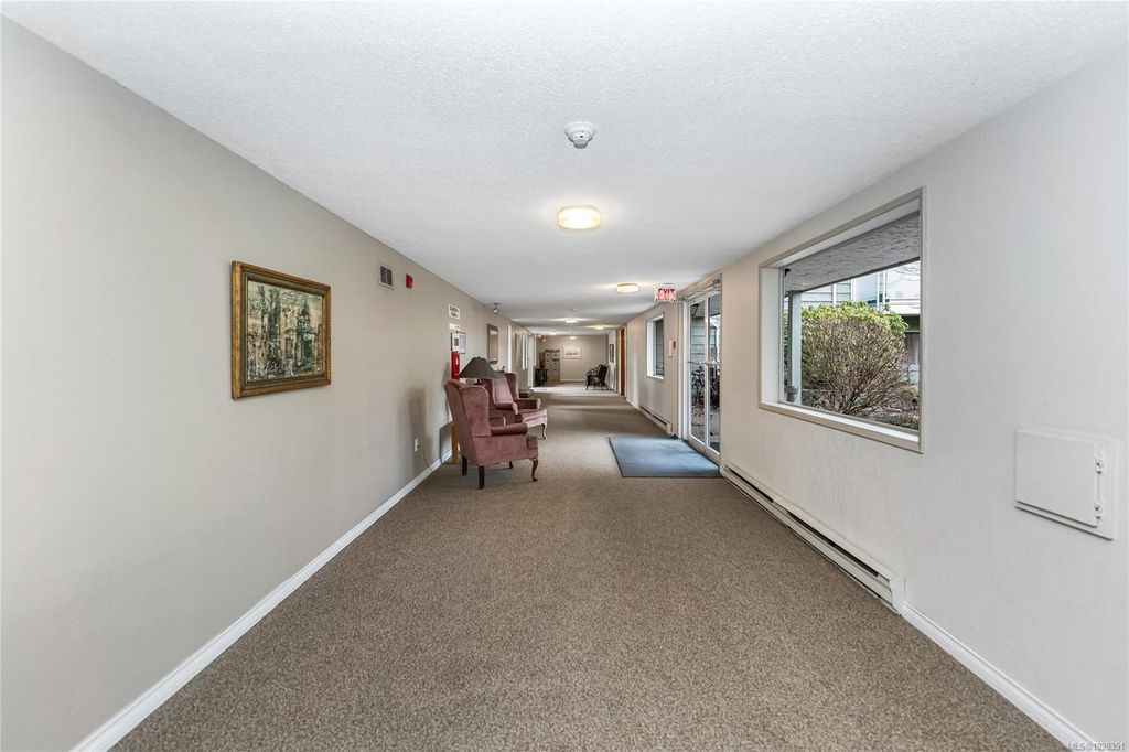 listing image 16045874374464046246