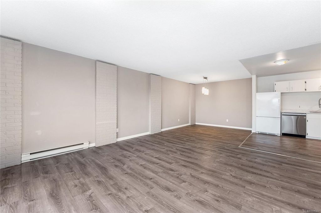 listing image 16046964224068208727