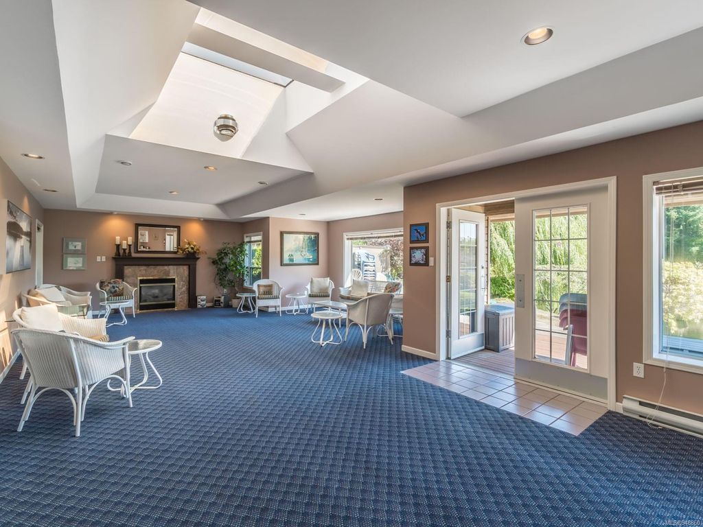 listing image 16044899941528051475