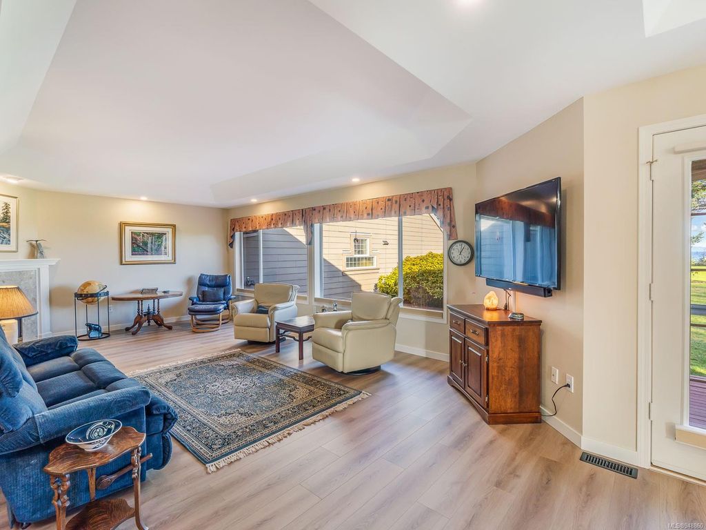 listing image 16048280597273337581