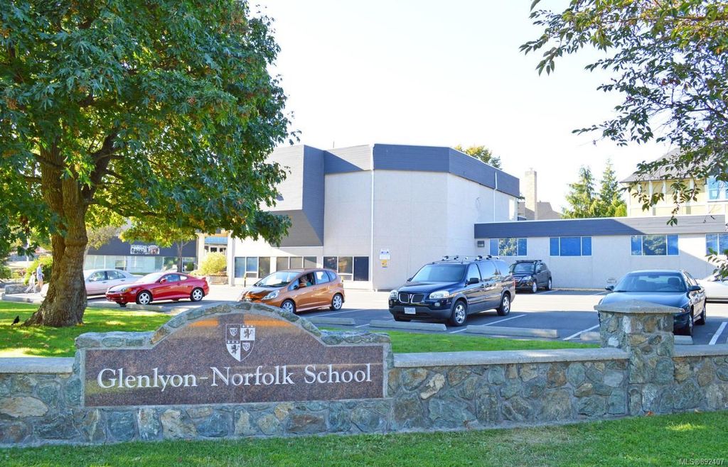 listing image 16040163146976123515