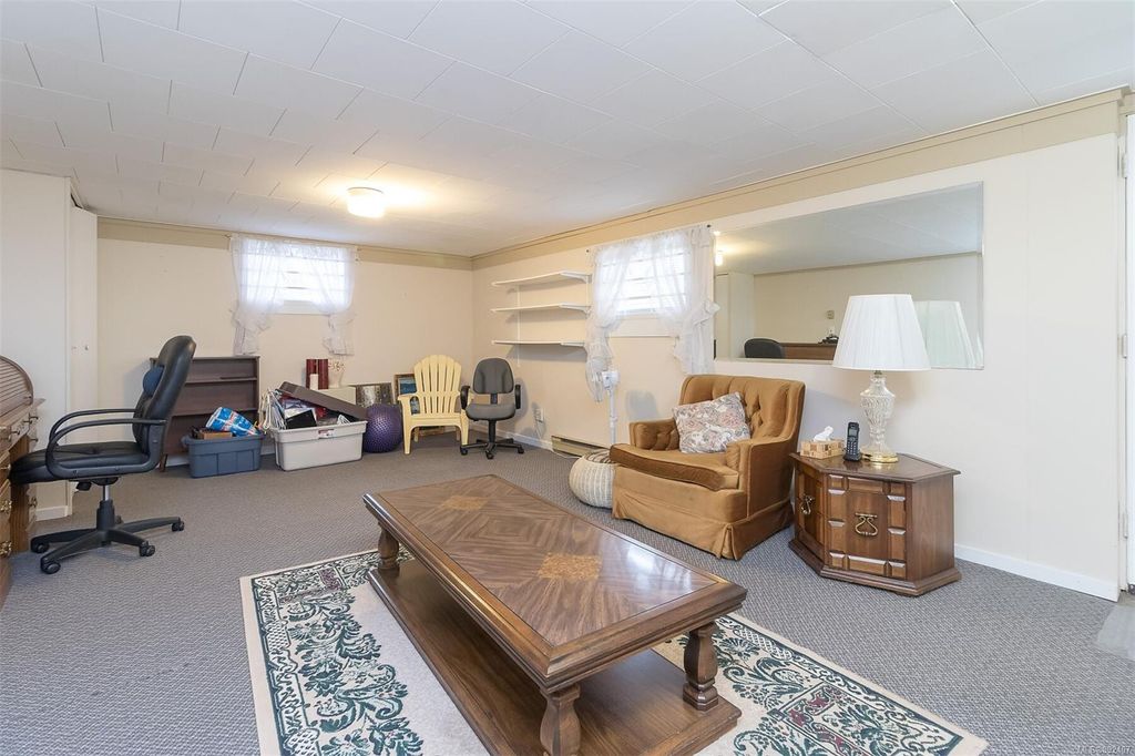 listing image 16041280388596437073