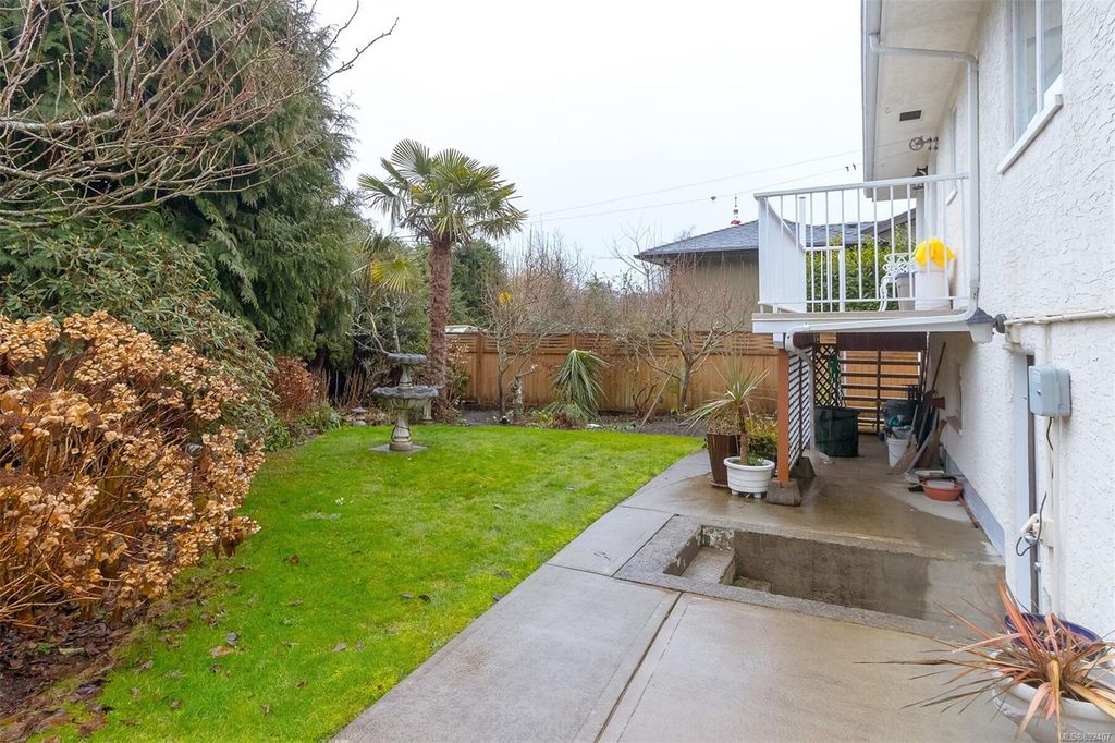 listing image 16049317022763598077