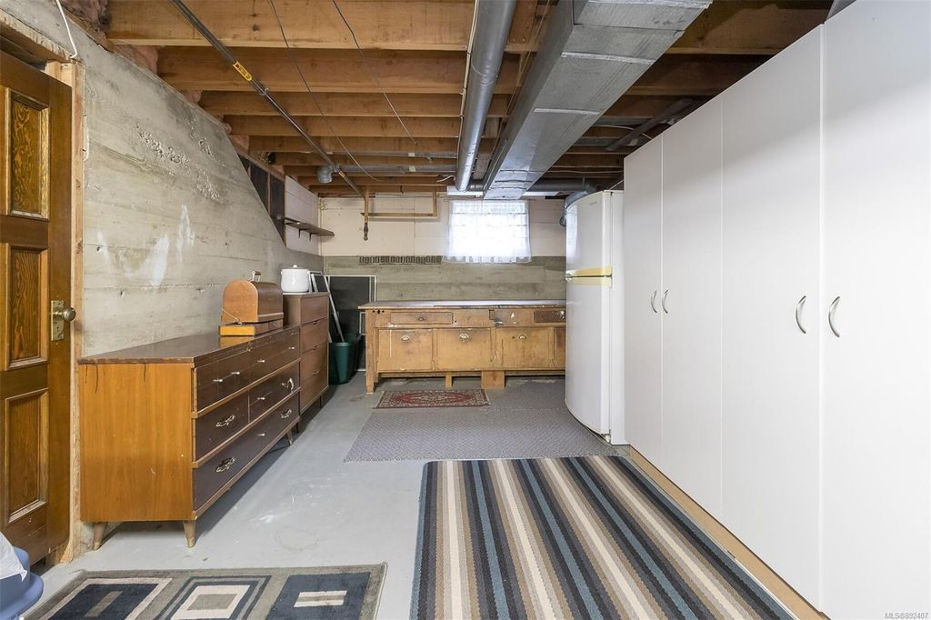 listing image 16041194793888881621