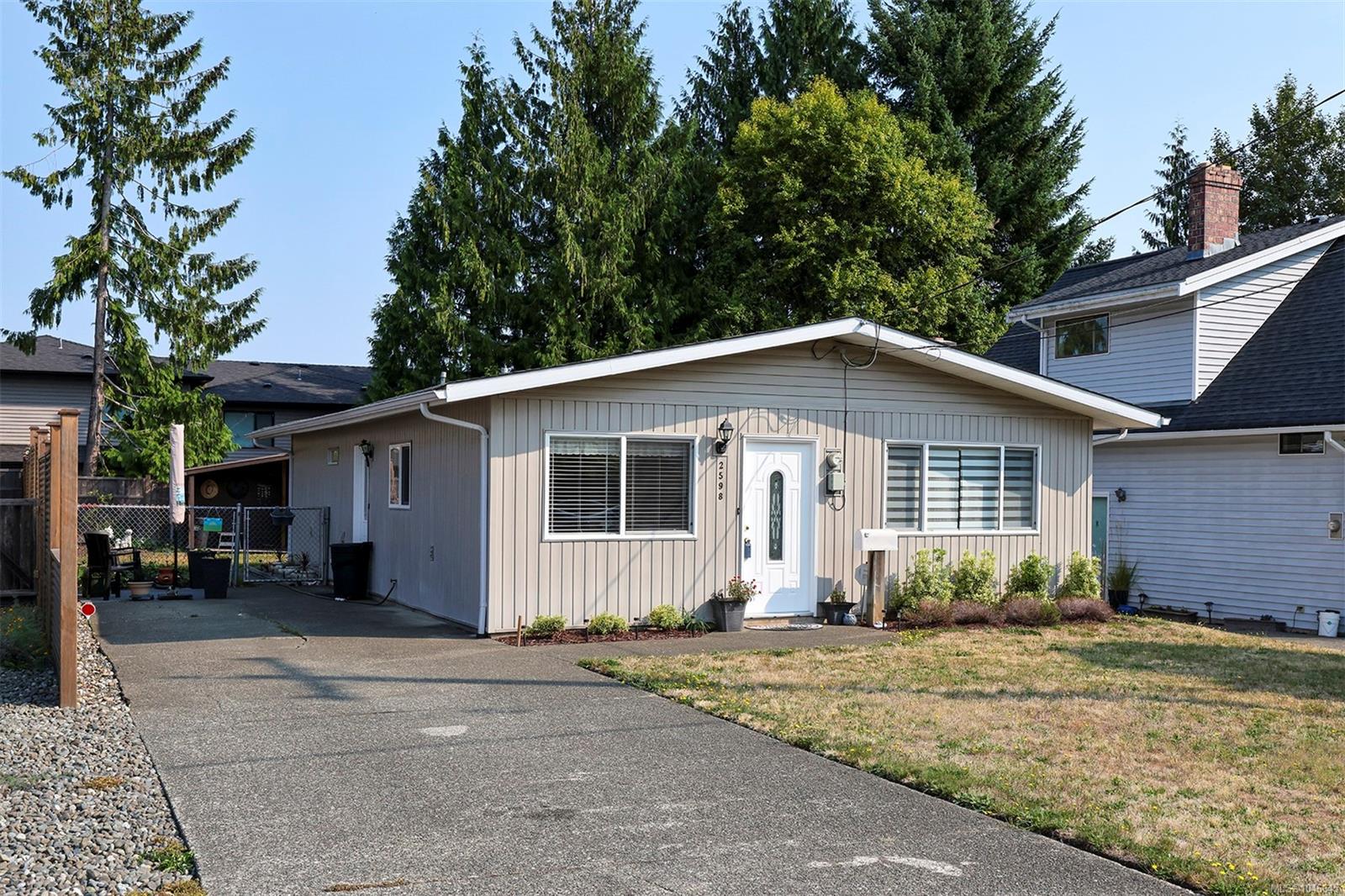 2598 Willard Ave