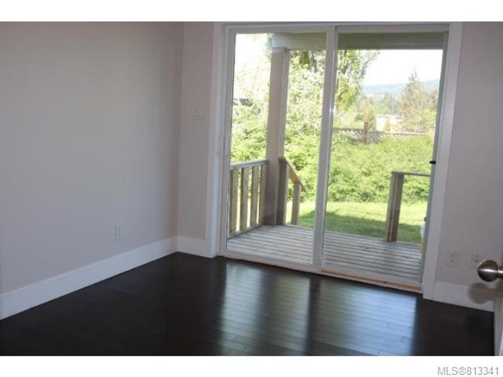 listing image 16043959153284615924