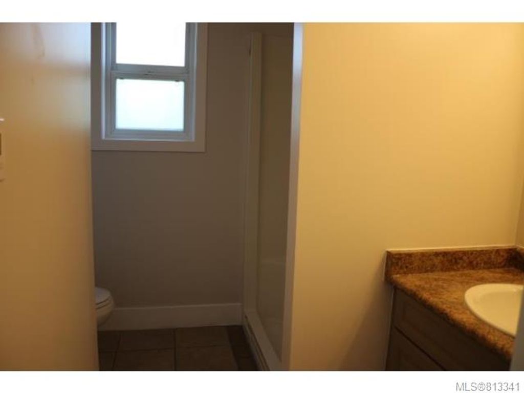 listing image 16045674072171876648