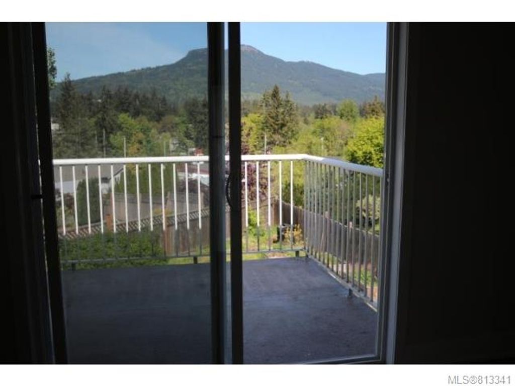 listing image 16041832164296120837