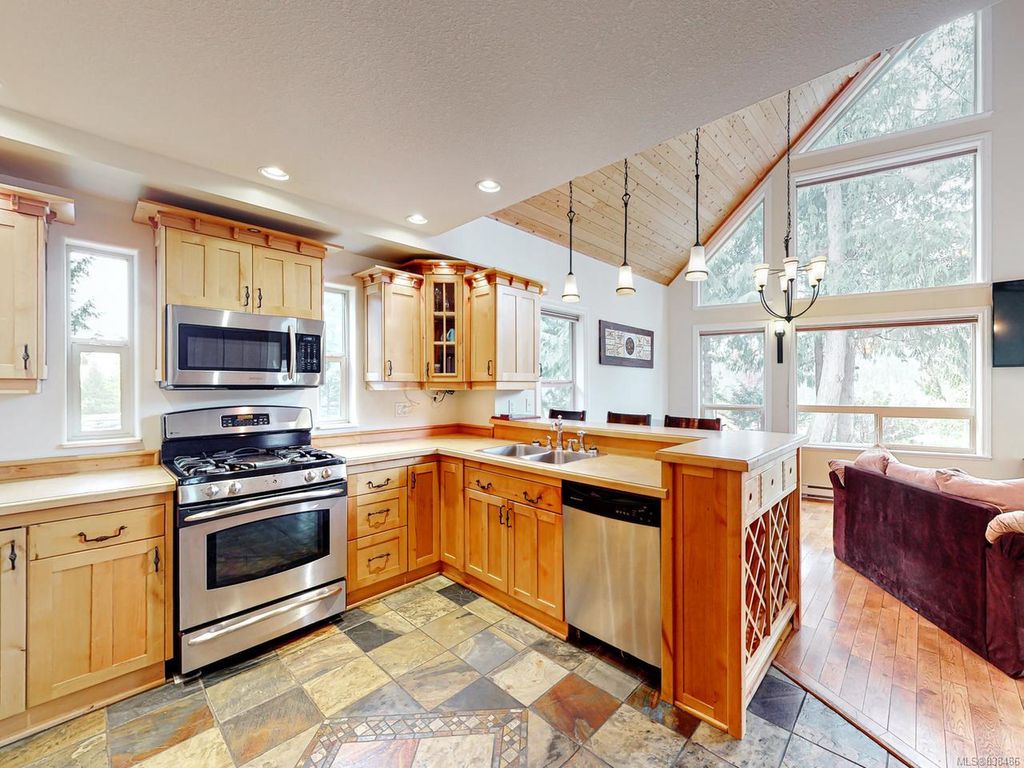 listing image 16044183890410151332