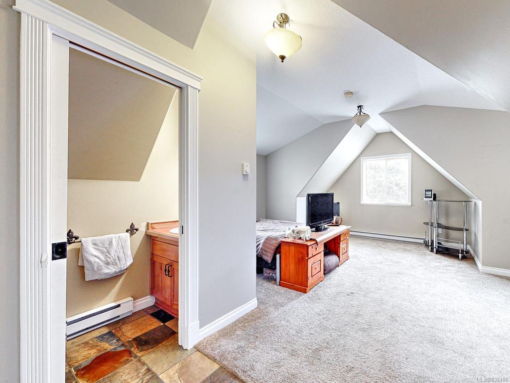 listing image 16045387368518030937