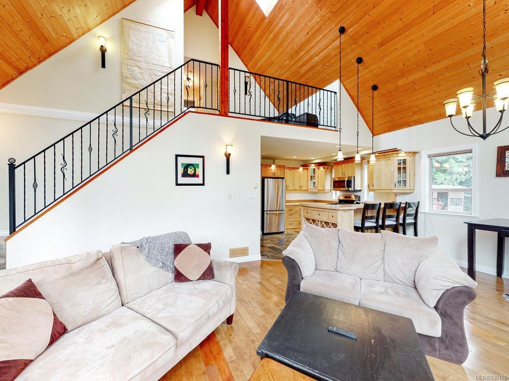 listing image 16044919199565758475