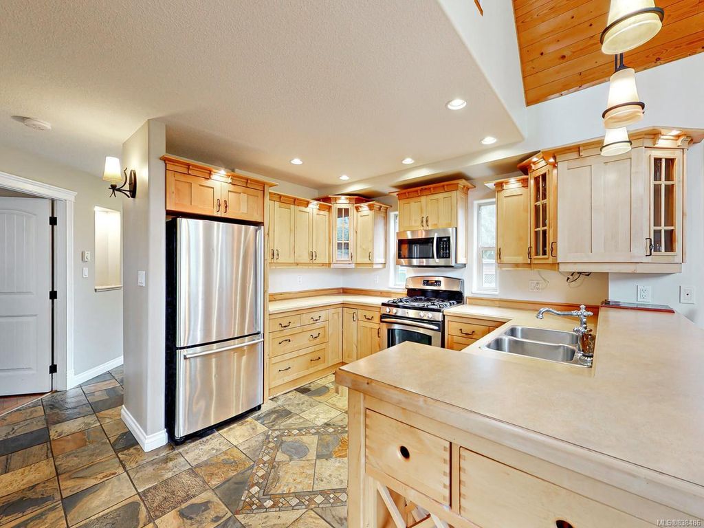 listing image 16049863466556885024