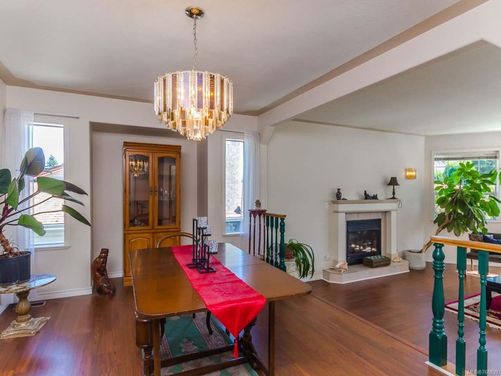 listing image 16043064351948734766
