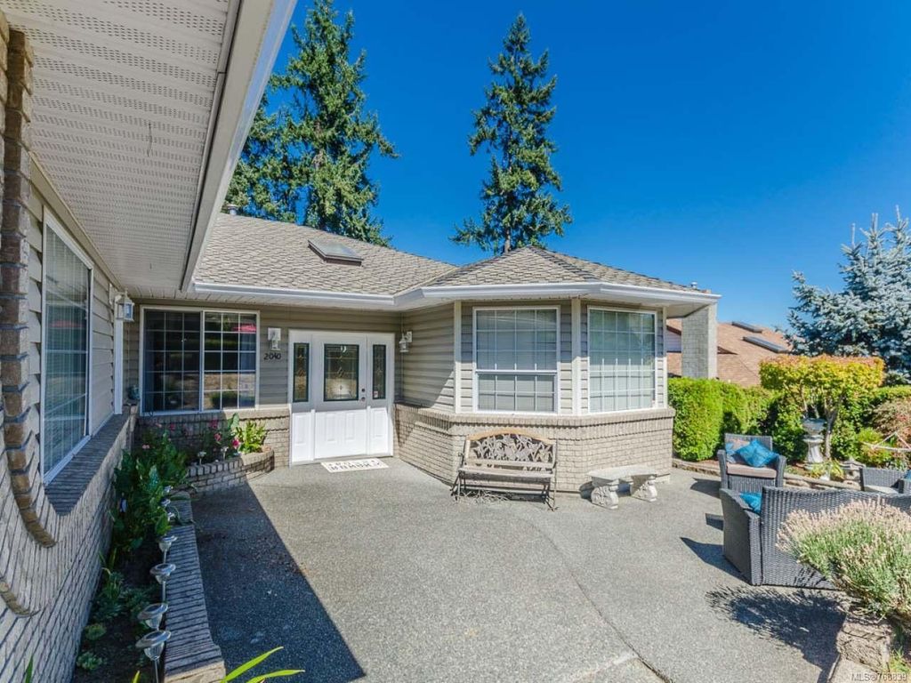 listing image 16049676041023183375