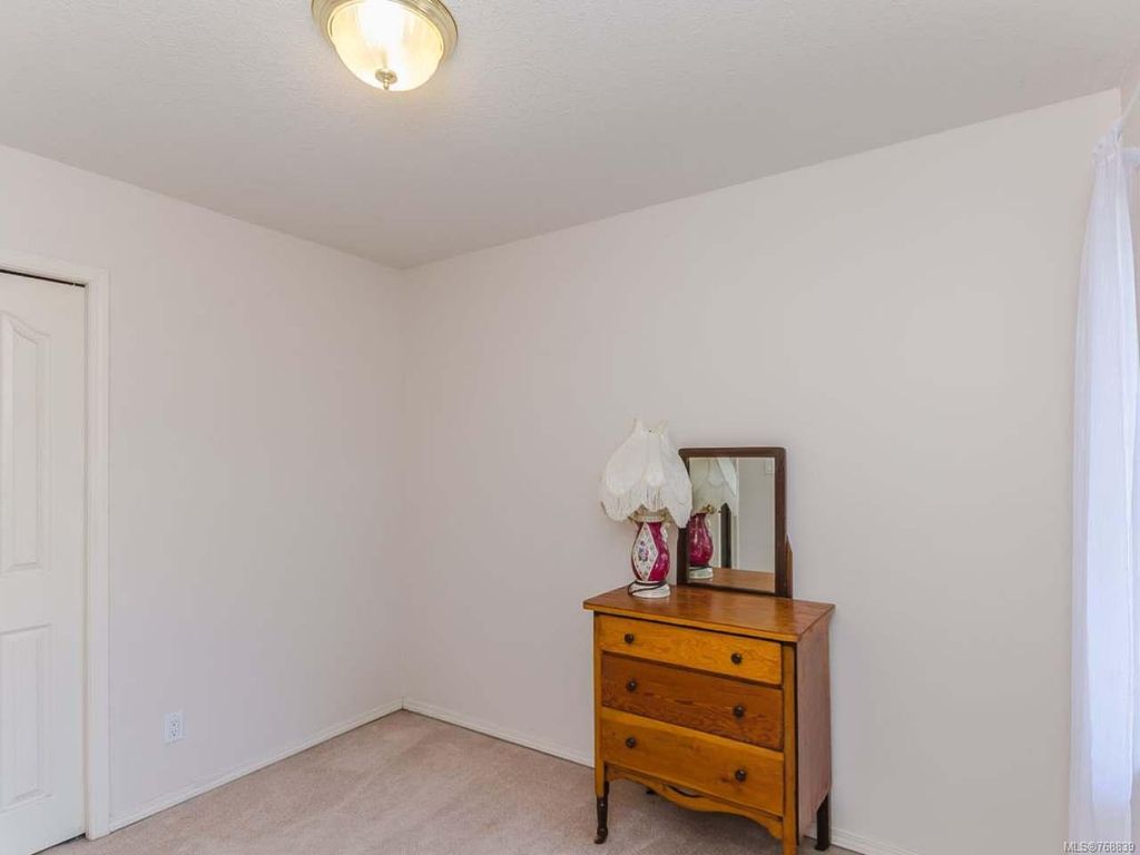 listing image 16041918639370725544