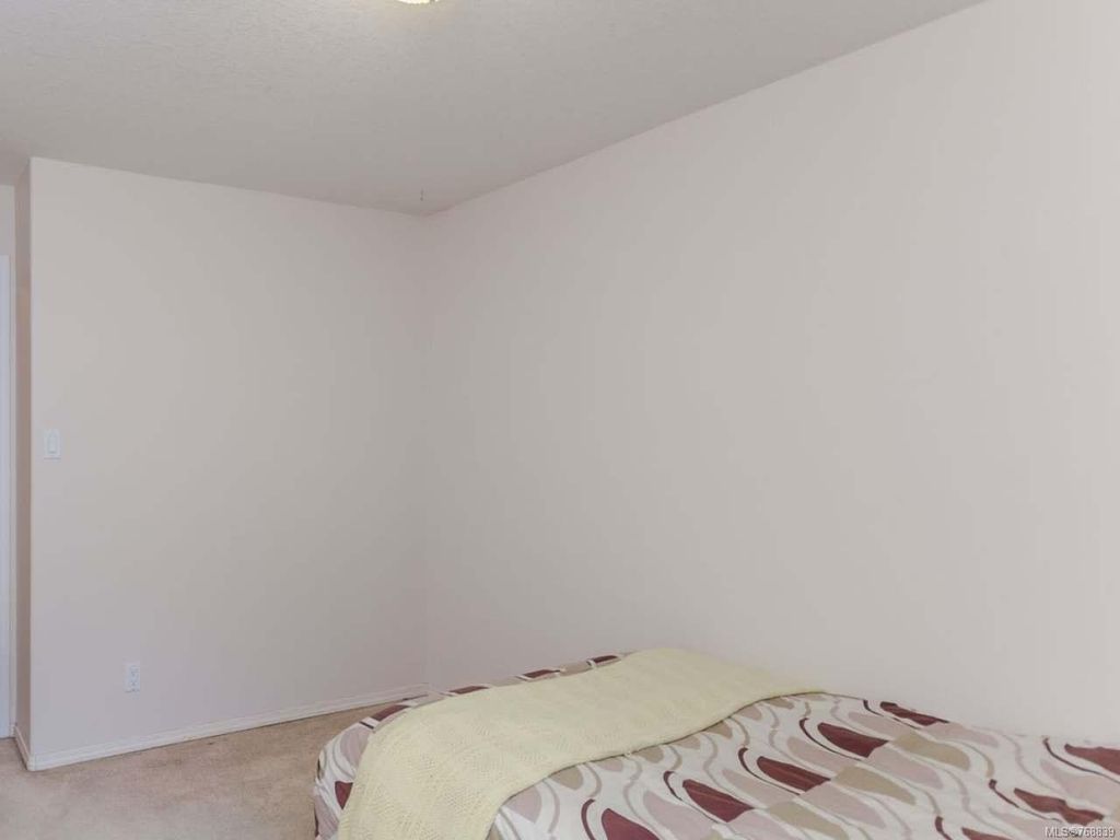 listing image 16047649166733232963