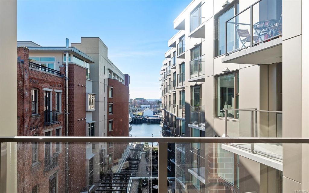 listing image 16048648242621901605