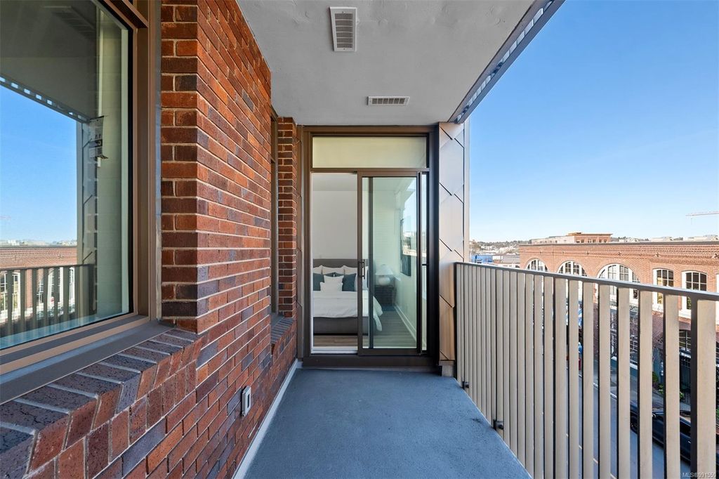 listing image 16046738585690335200