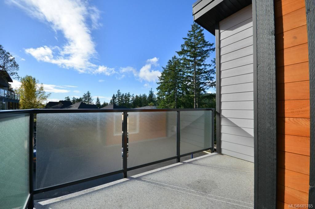 listing image 16049536344274083444