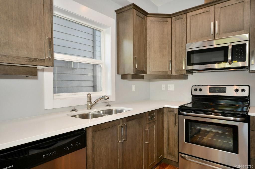 listing image 16048083550099445661
