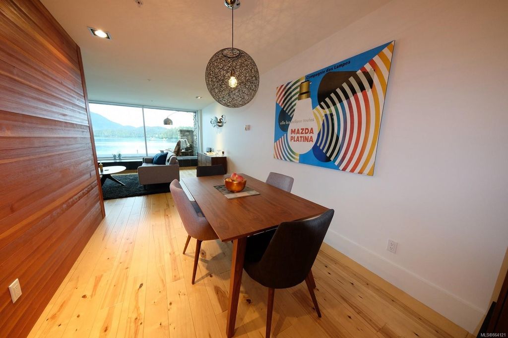 listing image 16045580380719198152