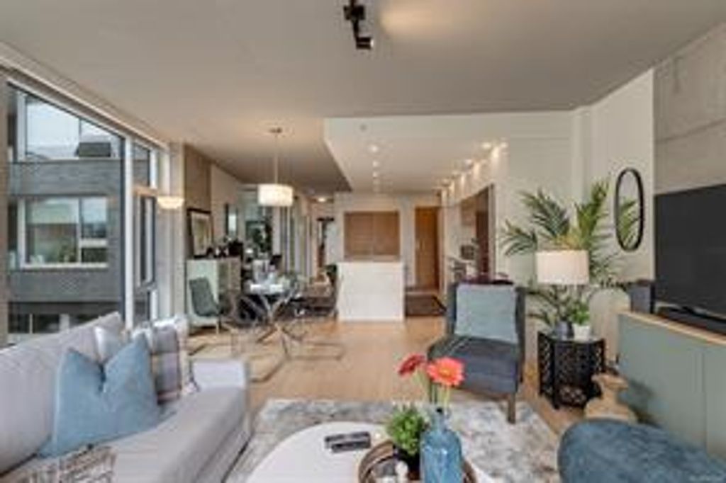 listing image 1604958029669