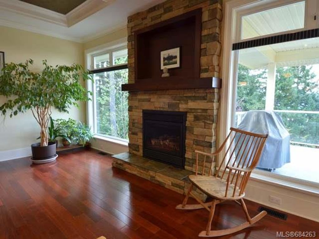 listing image 16047787157206967874