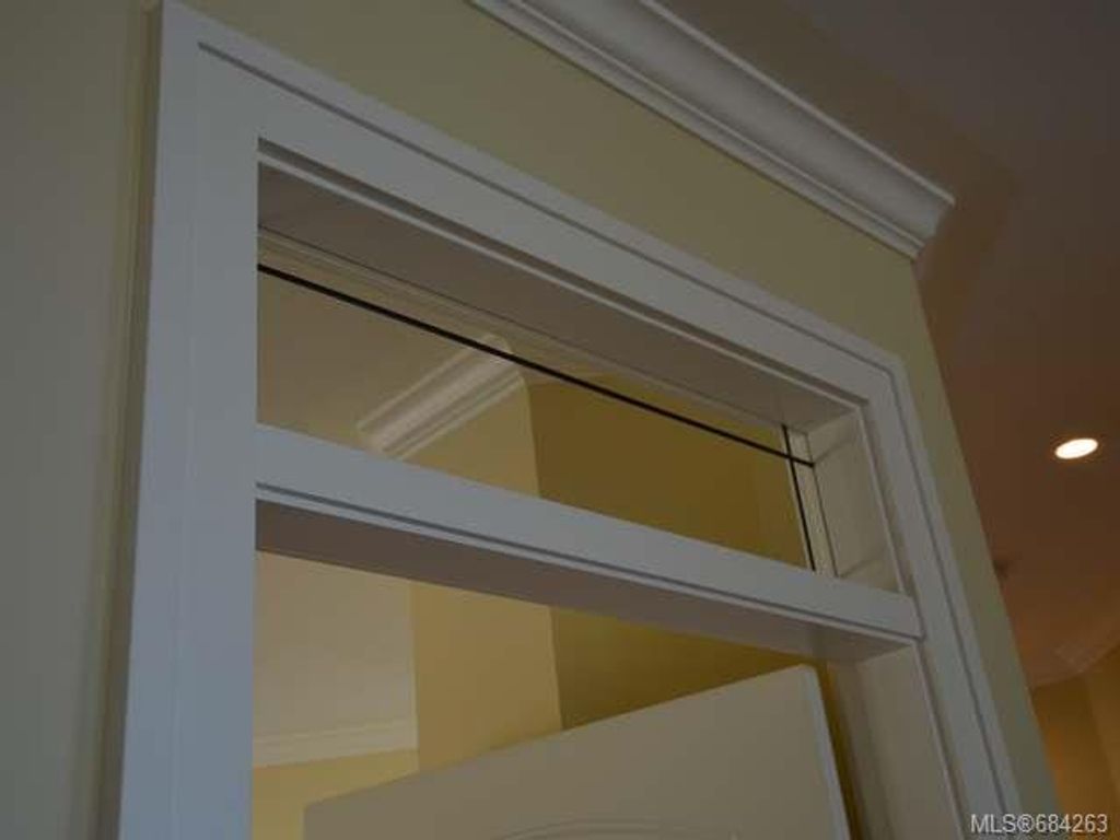 listing image 16042264543302859075